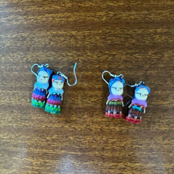 Set of 2 - handmade Mexican worry doll earrings - Picture 2 of 6